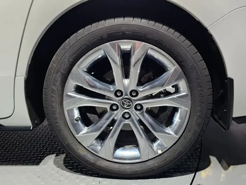 2022 Toyota Sienna с пробегом 31 393 км