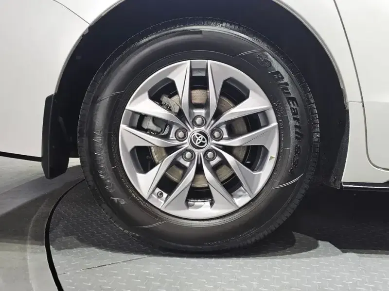 2023 Toyota Sienna с пробегом 31 712 км