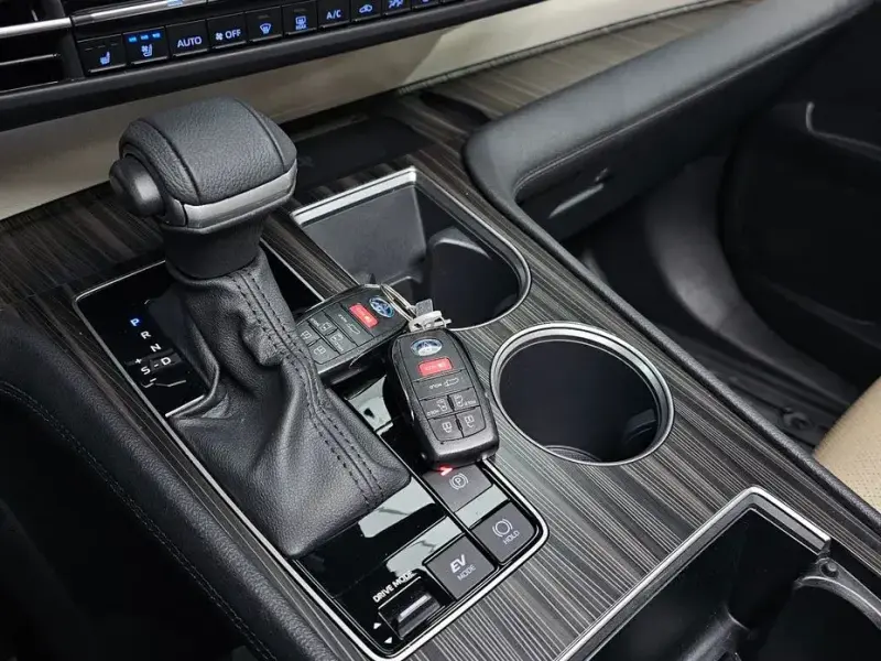 2023 Toyota Sienna с пробегом 31 712 км