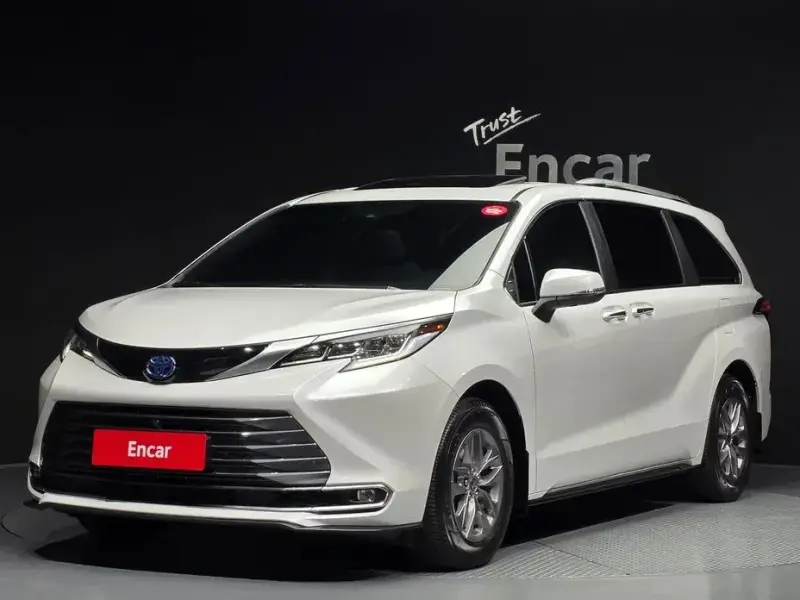 2024 Toyota Sienna с пробегом 20 869 км