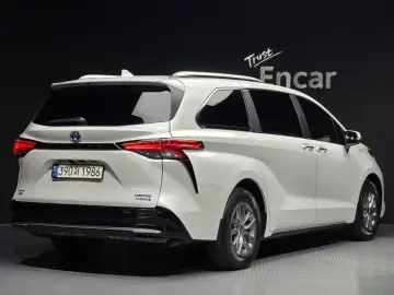 2024 Toyota Sienna с пробегом 20 869 км