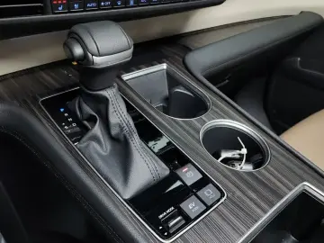 2023 Toyota Sienna с пробегом 73 551 км