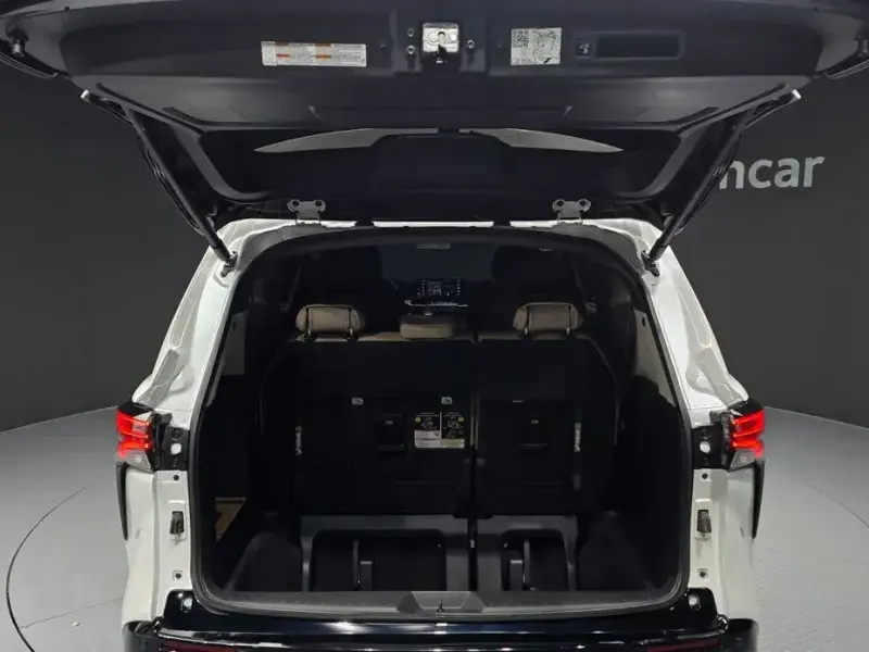 2024 Toyota Sienna с пробегом 20 869 км