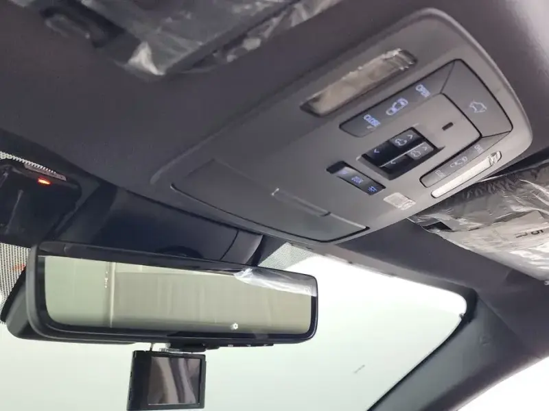 2023 Toyota Sienna с пробегом 73 551 км