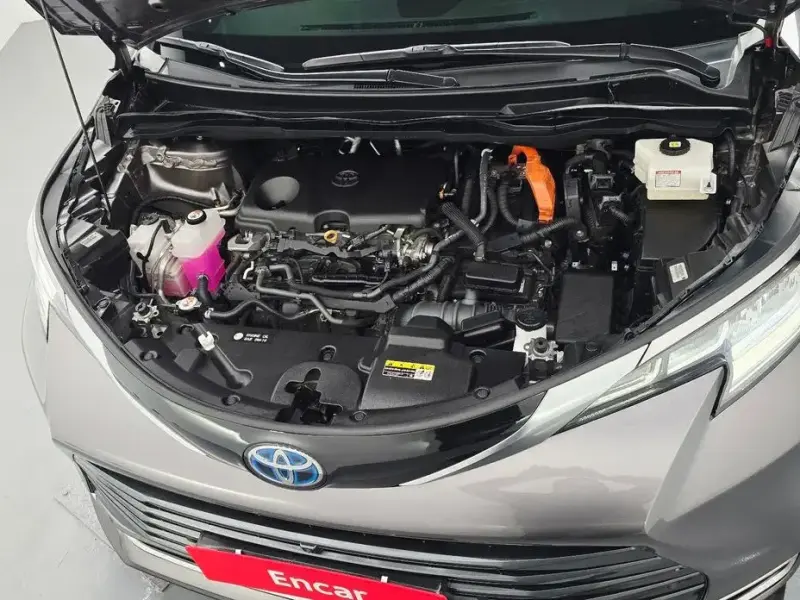 2024 Toyota Sienna с пробегом 29 098 км