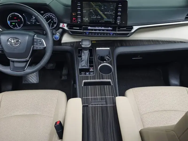 2024 Toyota Sienna с пробегом 29 098 км