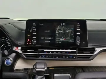 2024 Toyota Sienna с пробегом 56 575 км