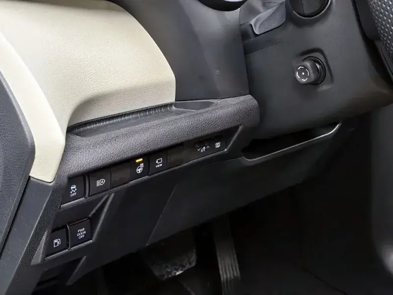 2024 Toyota Sienna с пробегом 56 575 км