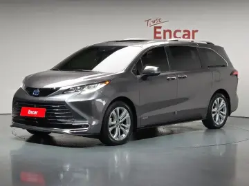 2021 Toyota Sienna с пробегом 67 389 км
