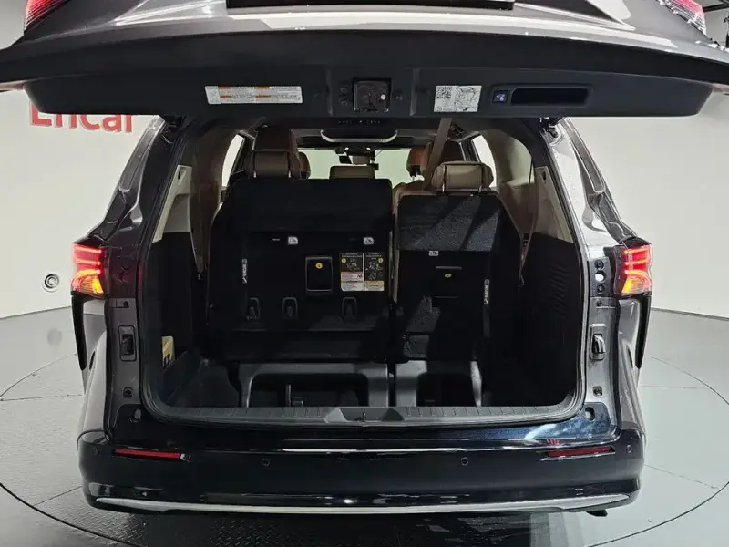 2021 Toyota Sienna с пробегом 67 389 км