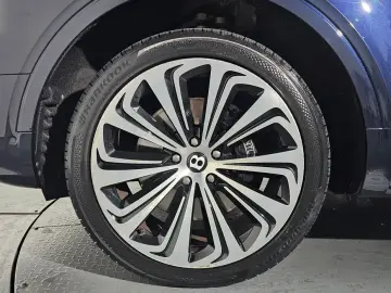 2022 Bentley Bentayga с пробегом 81 940 км