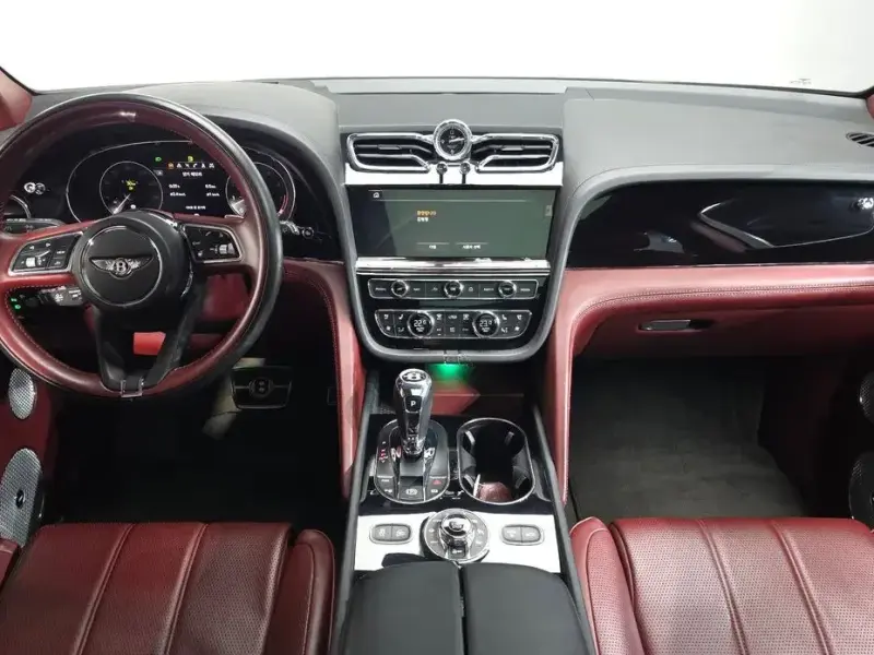 2022 Bentley Bentayga с пробегом 81 940 км