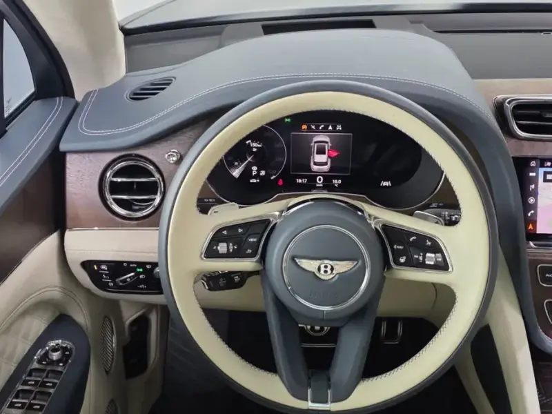 2023 Bentley Bentayga с пробегом 46 837 км