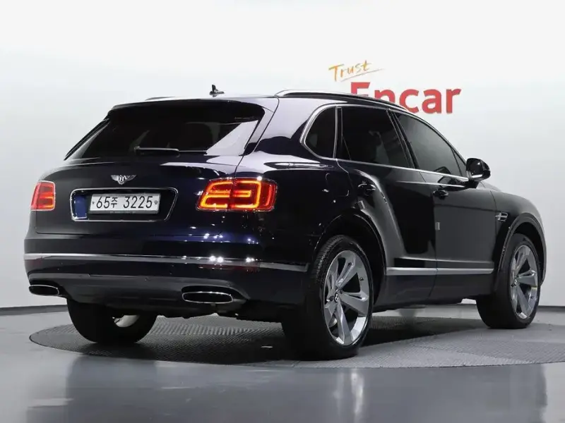 2017 Bentley Bentayga с пробегом 78 371 км