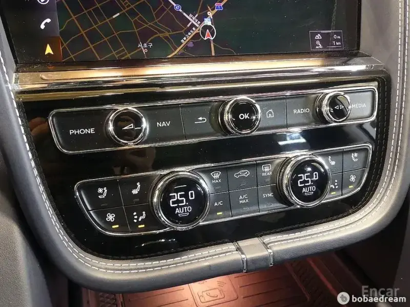 2021 Bentley Bentayga с пробегом 44 587 км
