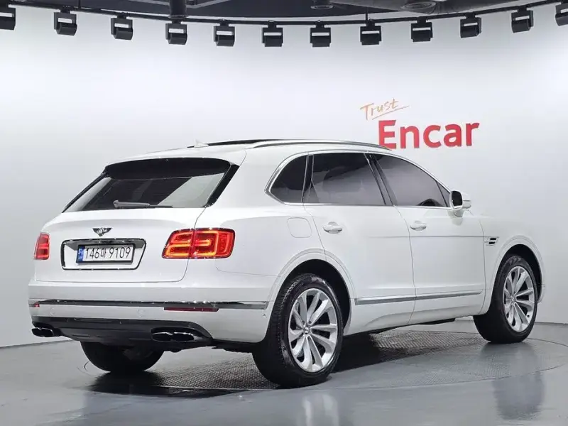 2019 Bentley Bentayga с пробегом 93 876 км