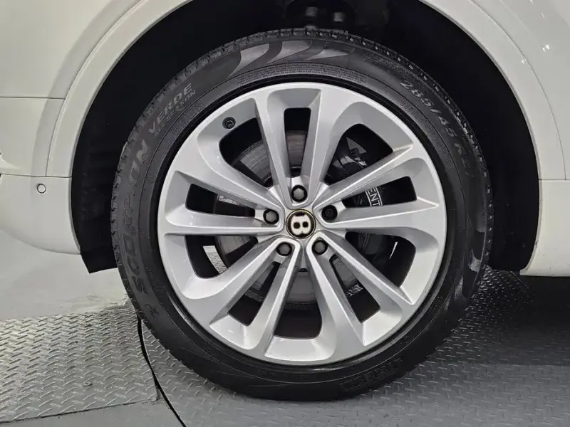 2019 Bentley Bentayga с пробегом 93 876 км