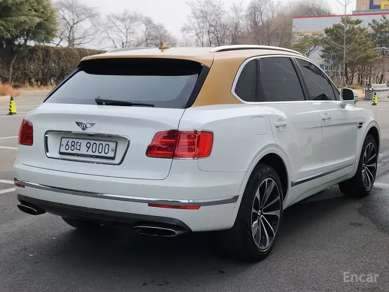 2017 Bentley Bentayga с пробегом 153 997 км