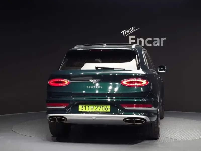 2024 Bentley Bentayga с пробегом 47 921 км