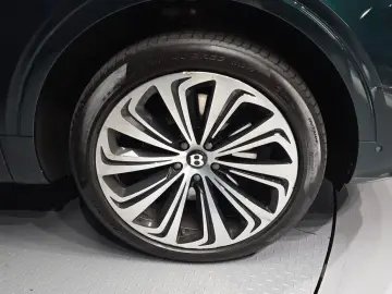2024 Bentley Bentayga с пробегом 47 921 км