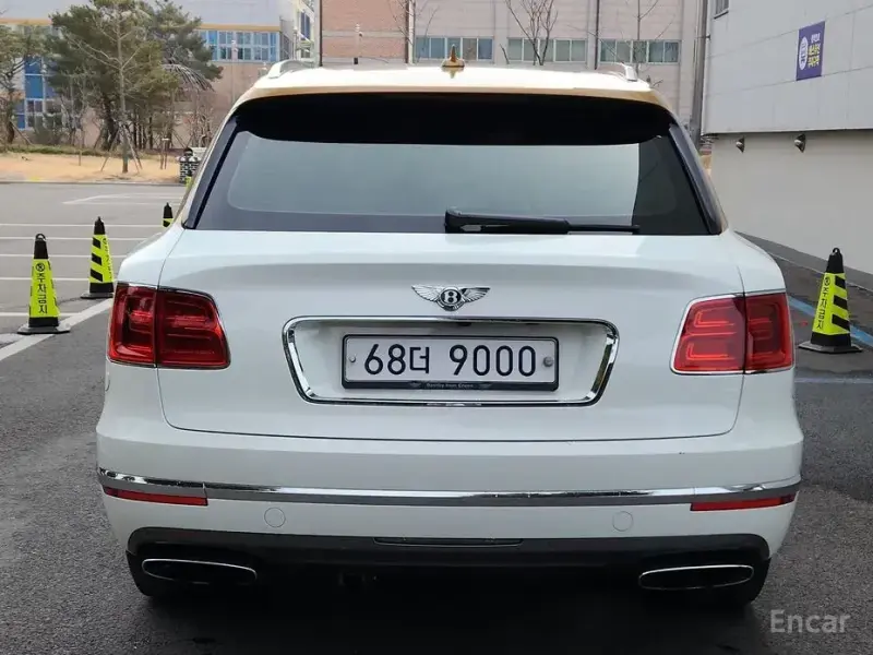 2017 Bentley Bentayga с пробегом 153 997 км