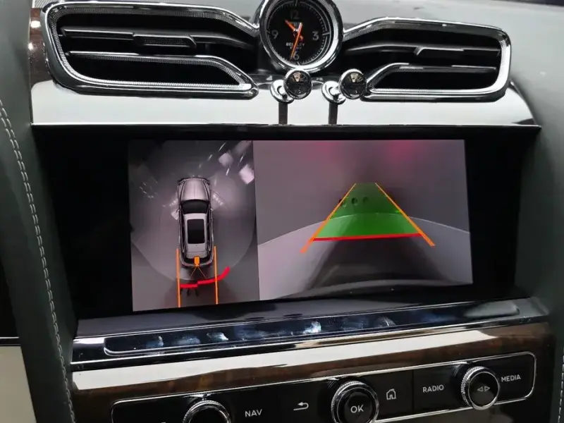 2024 Bentley Bentayga с пробегом 47 921 км