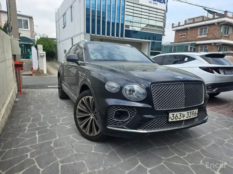2022 Bentley Bentayga с пробегом 58 530 км