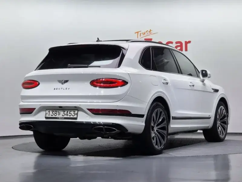 2021 Bentley Bentayga с пробегом 85 237 км