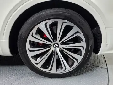 2021 Bentley Bentayga с пробегом 85 237 км