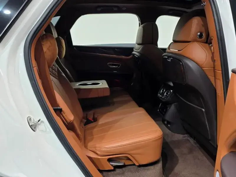 2021 Bentley Bentayga с пробегом 85 237 км