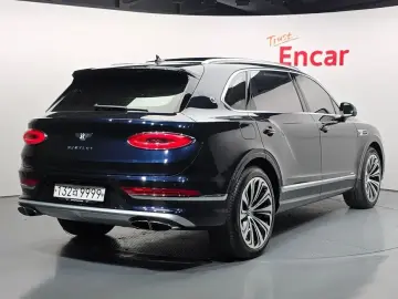 2025 Bentley Bentayga с пробегом 9 796 км