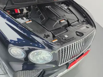 2025 Bentley Bentayga с пробегом 9 796 км