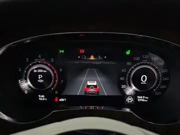 2025 Bentley Bentayga с пробегом 9 796 км