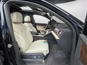 2025 Bentley Bentayga с пробегом 9 796 км