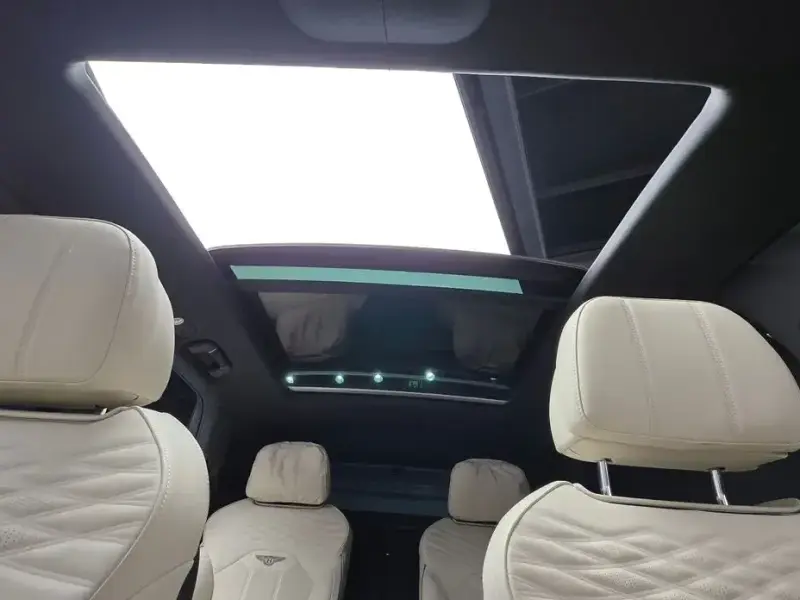 2025 Bentley Bentayga с пробегом 9 796 км