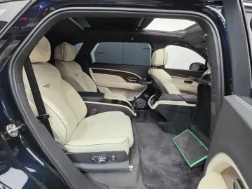 2025 Bentley Bentayga с пробегом 9 796 км
