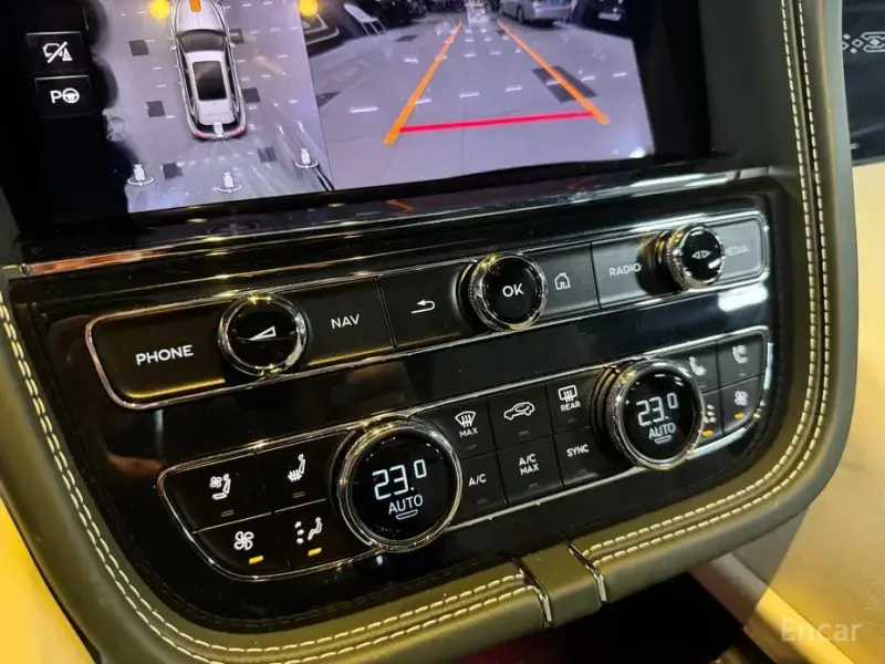 2024 Bentley Bentayga с пробегом 8 900 км
