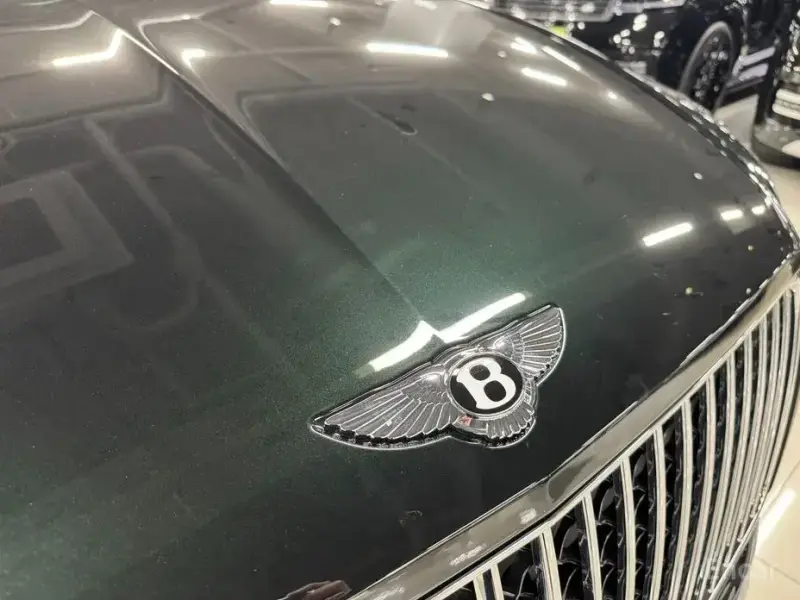 2024 Bentley Bentayga с пробегом 8 900 км
