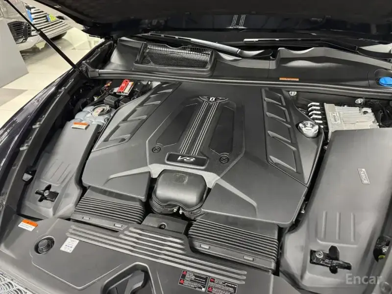 2021 Bentley Bentayga с пробегом 28 400 км