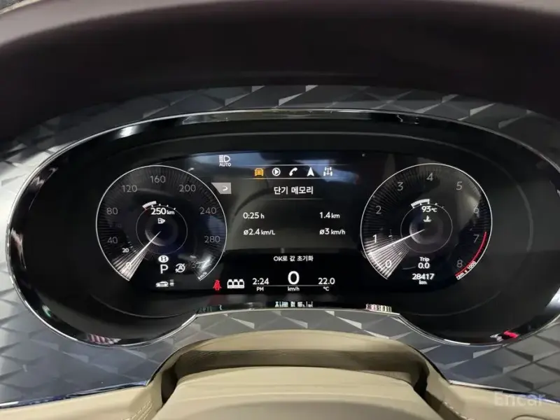 2021 Bentley Bentayga с пробегом 28 400 км