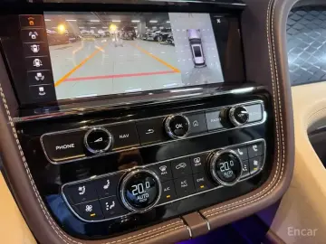 2021 Bentley Bentayga с пробегом 28 400 км