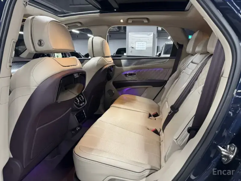 2021 Bentley Bentayga с пробегом 28 400 км
