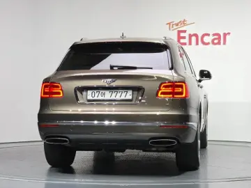 2017 Bentley Bentayga с пробегом 18 966 км