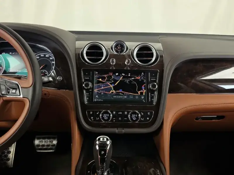 2017 Bentley Bentayga с пробегом 18 966 км