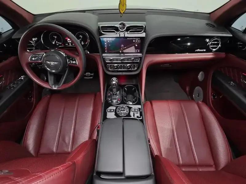 2023 Bentley Bentayga с пробегом 40 852 км