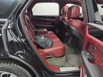 2023 Bentley Bentayga с пробегом 40 852 км