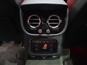 2023 Bentley Bentayga с пробегом 40 852 км