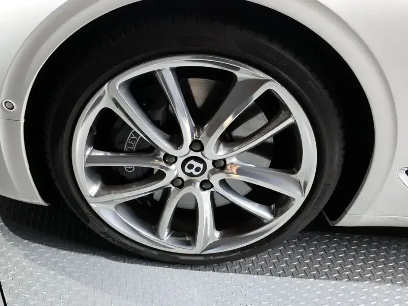 2023 Bentley Continental GT с пробегом 19 552 км