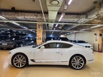 2023 Bentley Continental GT с пробегом 20 300 км
