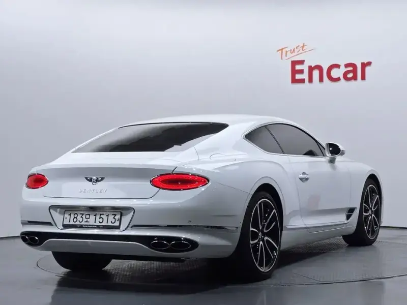 2022 Bentley Continental GT с пробегом 12 658 км